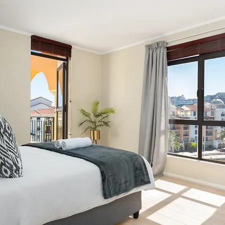 Island Club Luxury Apartments Cape Town Exterior photo